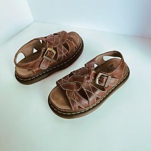 Vintage Dr. Marten fisherman sandals